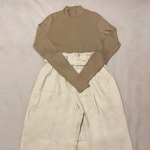 UNIQLO Brown turtleneck knitted top & Wide leg cotton linen pants